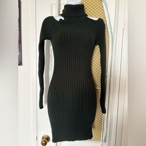 Forever 21 Dark Green Ribbed Cold-Shoulder Bodycon Turtleneck Midi Dress